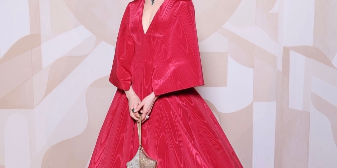 Ювелирный выход: Афра Сарачоглу, Дуа Липа, Энн Хэтэуэй и другие