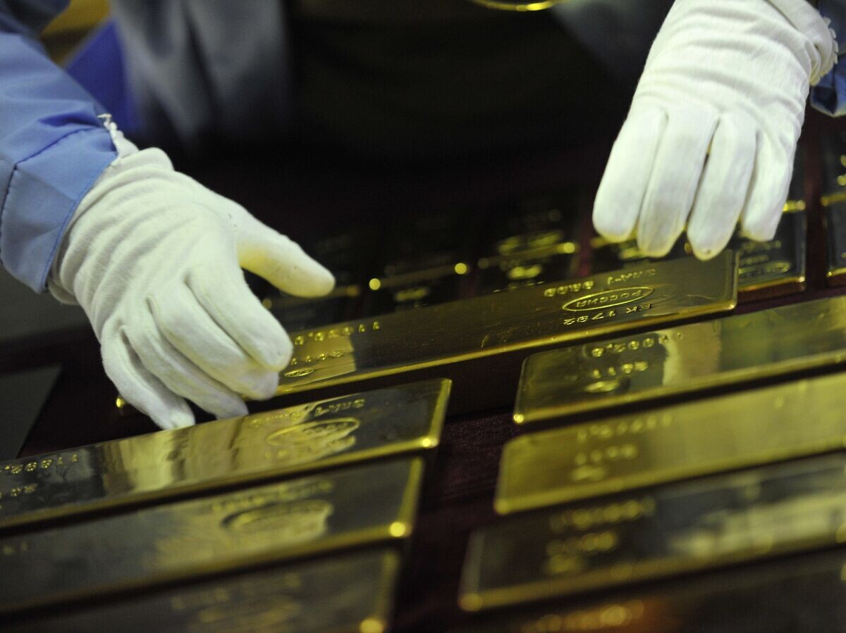    Работа Екатеринбургского завода по обработке цветных металлов© Sputnik / Павел Лисицын