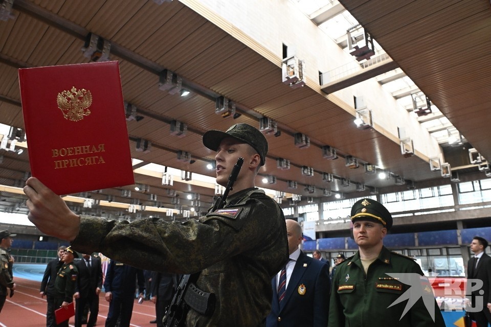    Электронные повестки упростили работу военкоматов в Рязани.