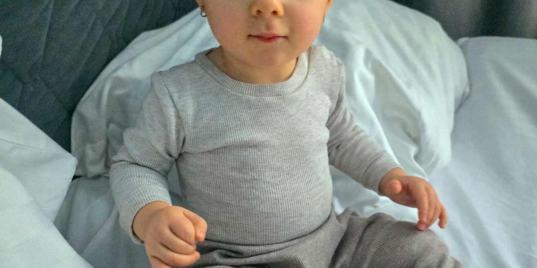 Варюше всего 1 год и 4 месяца. У малышки — смешанная форма ДЦП и нарушение психоречевого развития. 💔