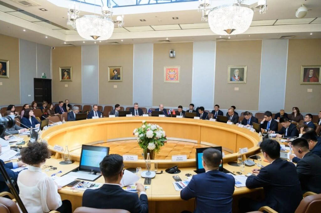     В Оренбуржье прибыли бизнесмены и дипломаты из Китая Оренбуржье
📷    В Оренбуржье прибыли бизнесмены и дипломаты из Китая Оренбуржье
