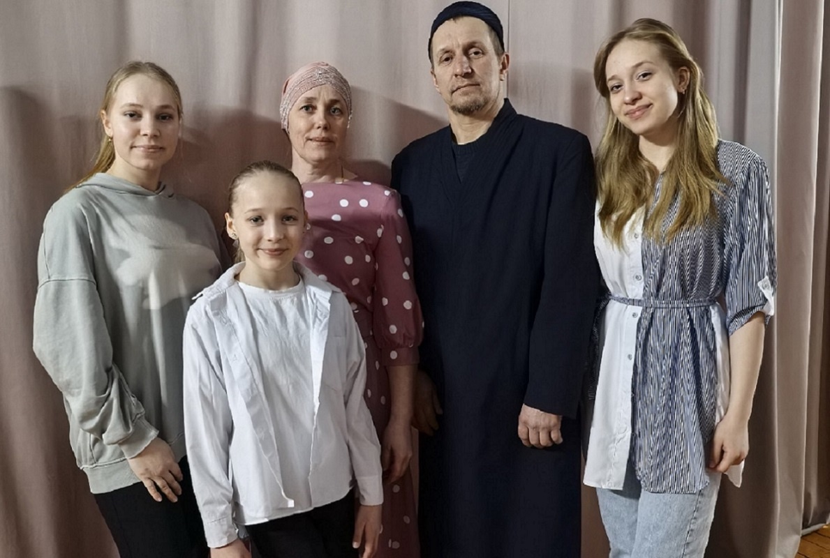    Многодетная семья Кукаевых из Татарского Маклакова всегда старается быть в центре событий как в родном селе, так и в округе