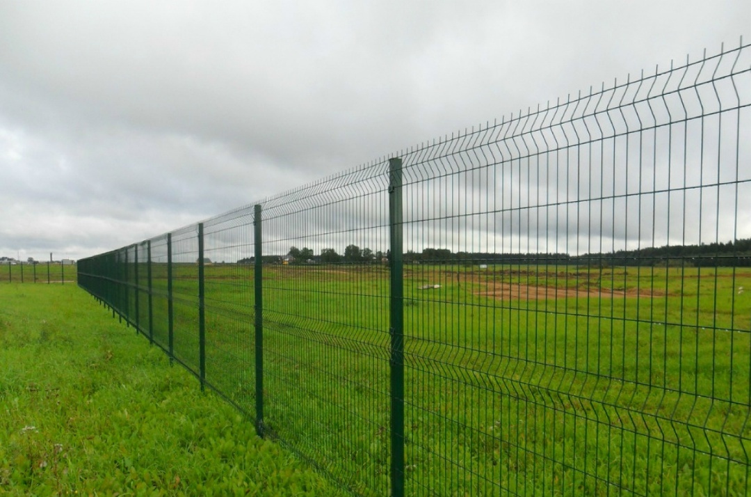 Как сделать приватным прозрачный 3д забор из евросетки?