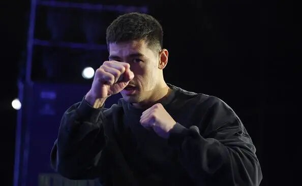    Источник: Дмитрий Бивол Фото: Richard Pelham / Getty Images. rbc.ru Олеся Шмелева