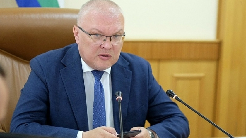 Александр Соколов рассердился на главу администрации Кирово-Чепецка из-за столба