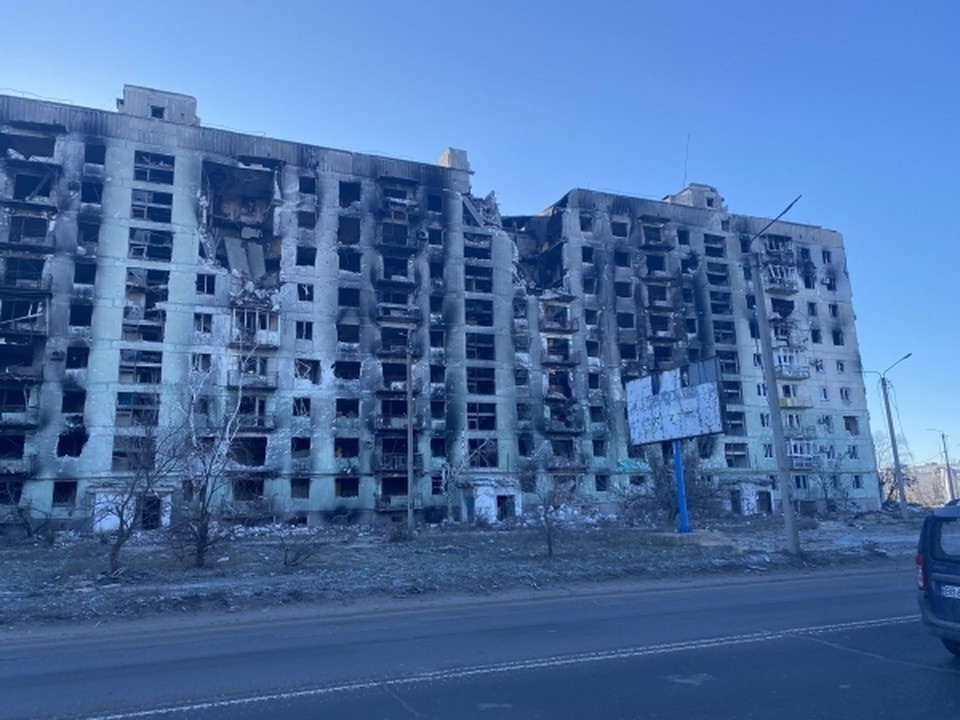    С 2021 года в регионе уже извлечены останки более 1,5 тысячи человек, погибших в результате боевых действий. Дмитрий СТЕШИН