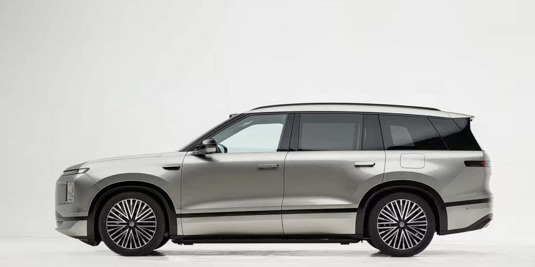 Volkswagen сошёл с ума? ID.ERA 9X: первый ГИБРИД с запасом хода 406 км, 750 кВт, и лидаром. Да, это Фольксваген!