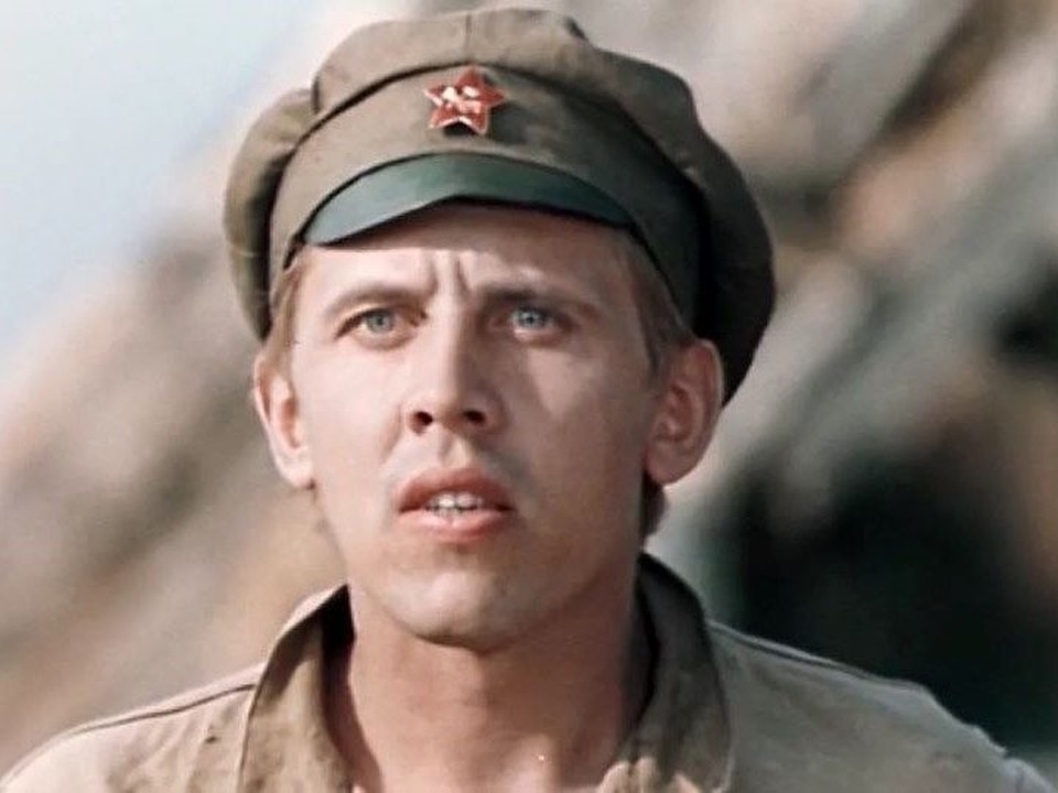    Валерий Золотухин в роли Бумбараша. Фото - кадр из фильма "Бумбараш".