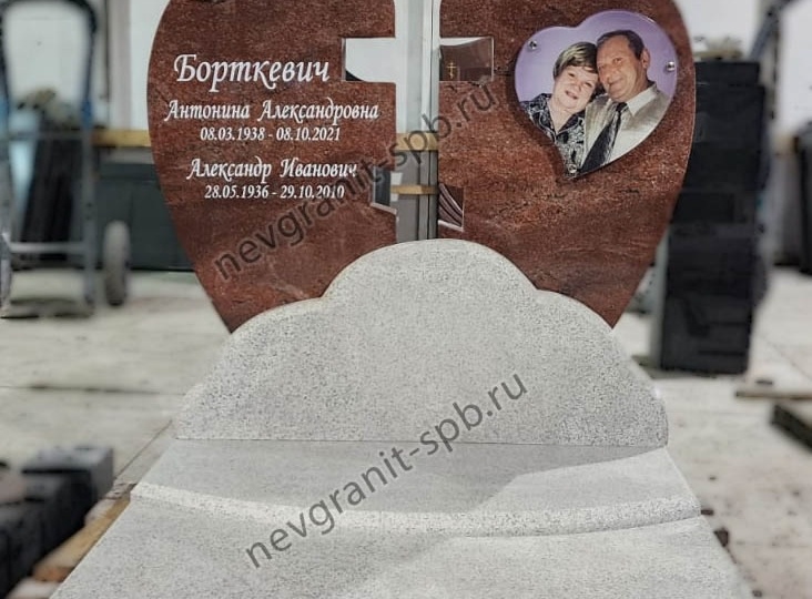 Памятники из розового гранита Примеры изготовления памятников.