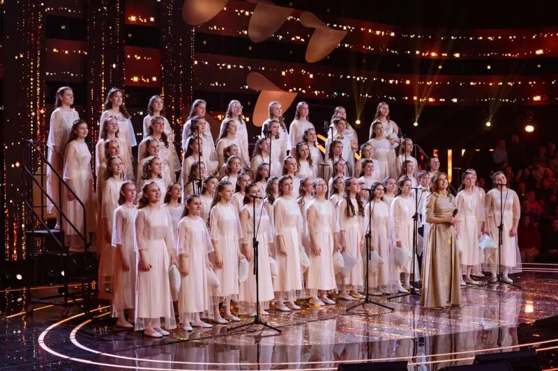    «Ну-ка, все вместе! Хором!» Фото: телеканал «Россия».