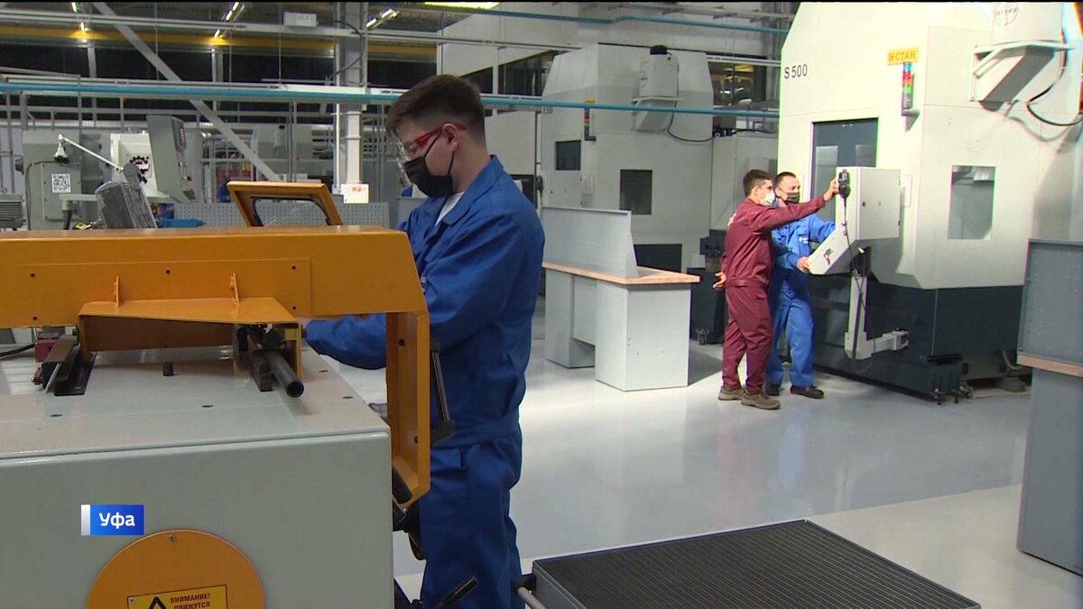     Эшче кадрлар әзерләү - көнүзәк мәсьәлә