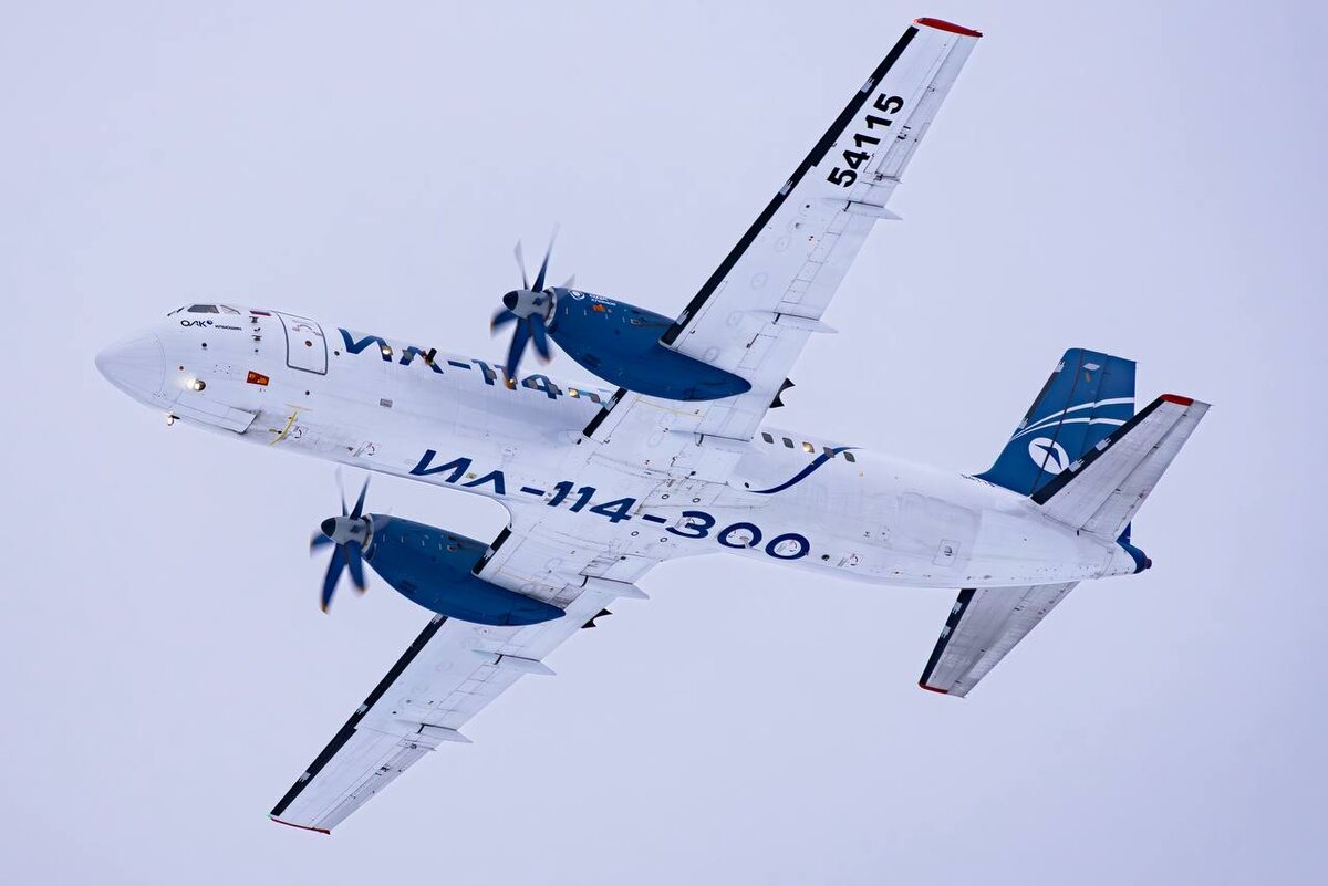 Ил-114-300 над Нарьян-Маром
