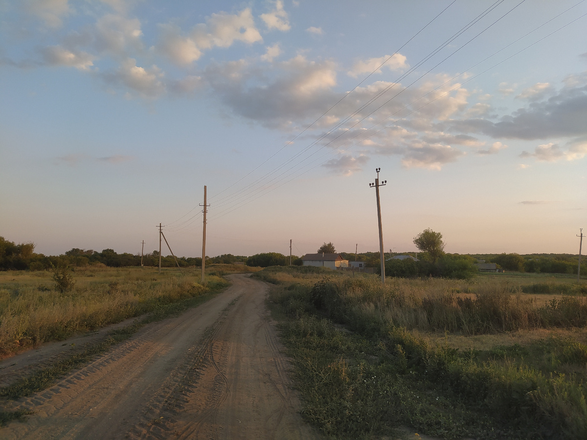 Улицы, дороги... Домов на улицах теперь не густо. Фото автора