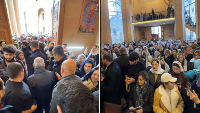    Он опоздал, бесцеремонно прошел в первые ряды, расталкивая всех, как провинциал в Луна-парке. Фото: социальные сети Никола Пашиняна.