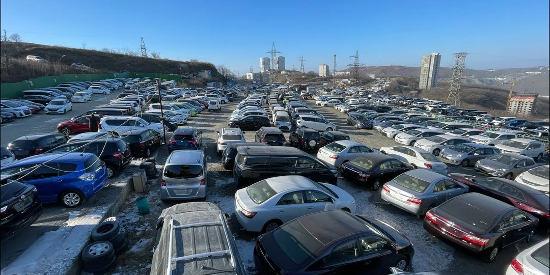 "Camry за полцены" или мина замедленного действия? Как на самом деле устроены торги ФССП по конфискованным авто и стоит ли лезть туда?