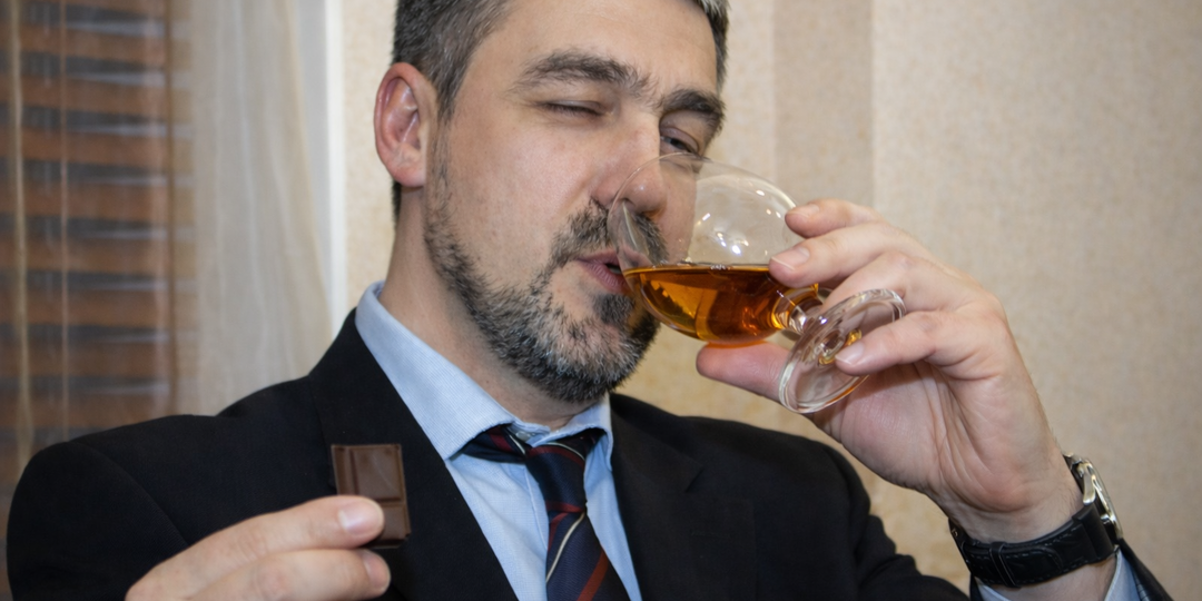 Правильно закусываем коньяк: лучшие и худшие пары с точки зрения химии вкуса
