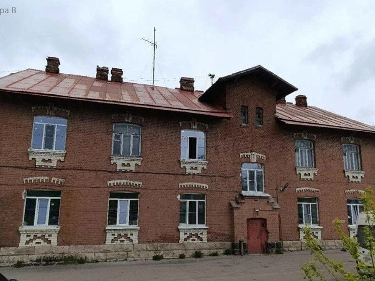     Здания оформлены по мотивам кирпичного стиля. Фото: пресс-служба КГИОП