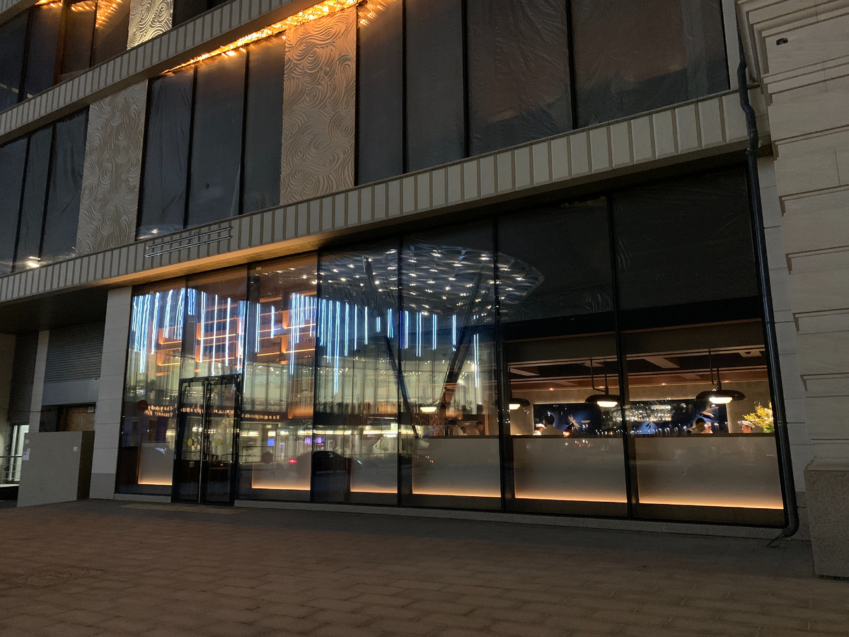 Фасад ресторана IMA