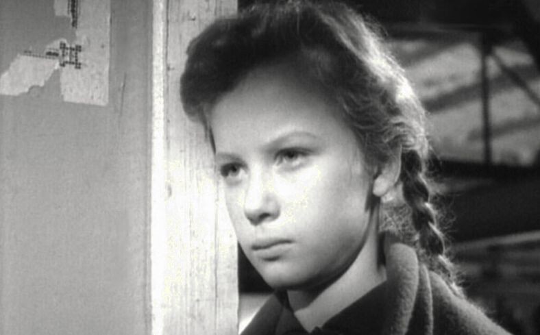 Юная советская актриса - Ирина Бразговка