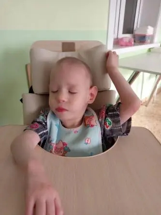 ЯРОСЛАВУ НЕОБХОДИМЫ РОДИТЕЛИ!!!