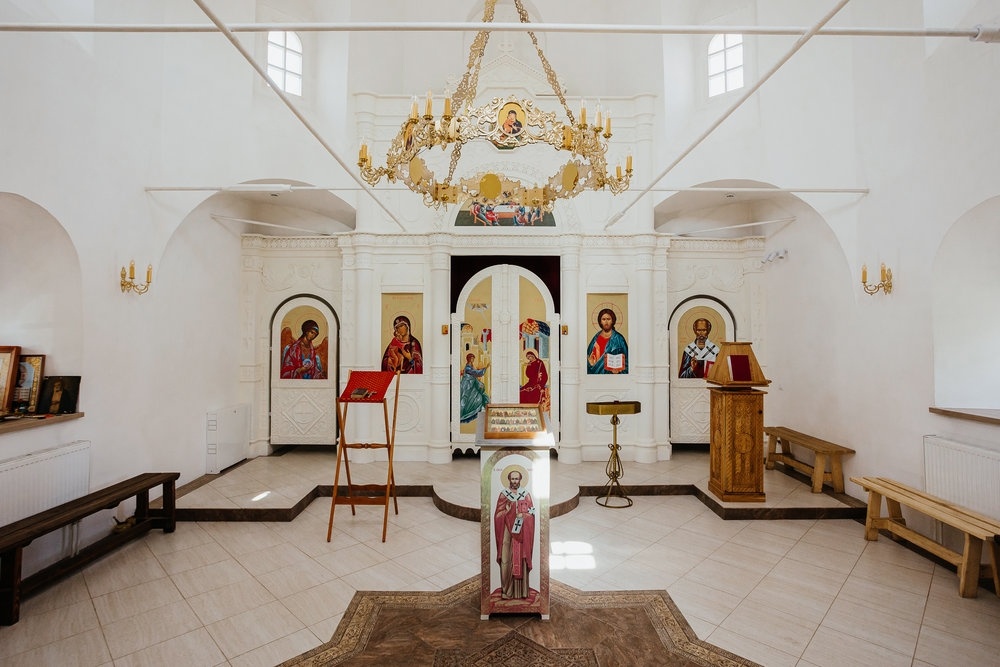 Иконостас в церкви Рождества Христова 