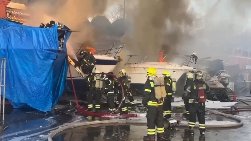    Фото: МЧС РФ ; 5-tv.ru