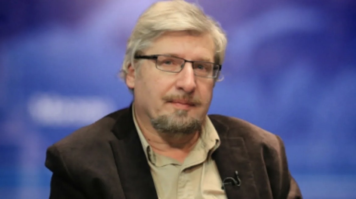 Сергей Вячеславович Савельев — советский и российский учёный-биолог, доктор биологических наук, профессор. 