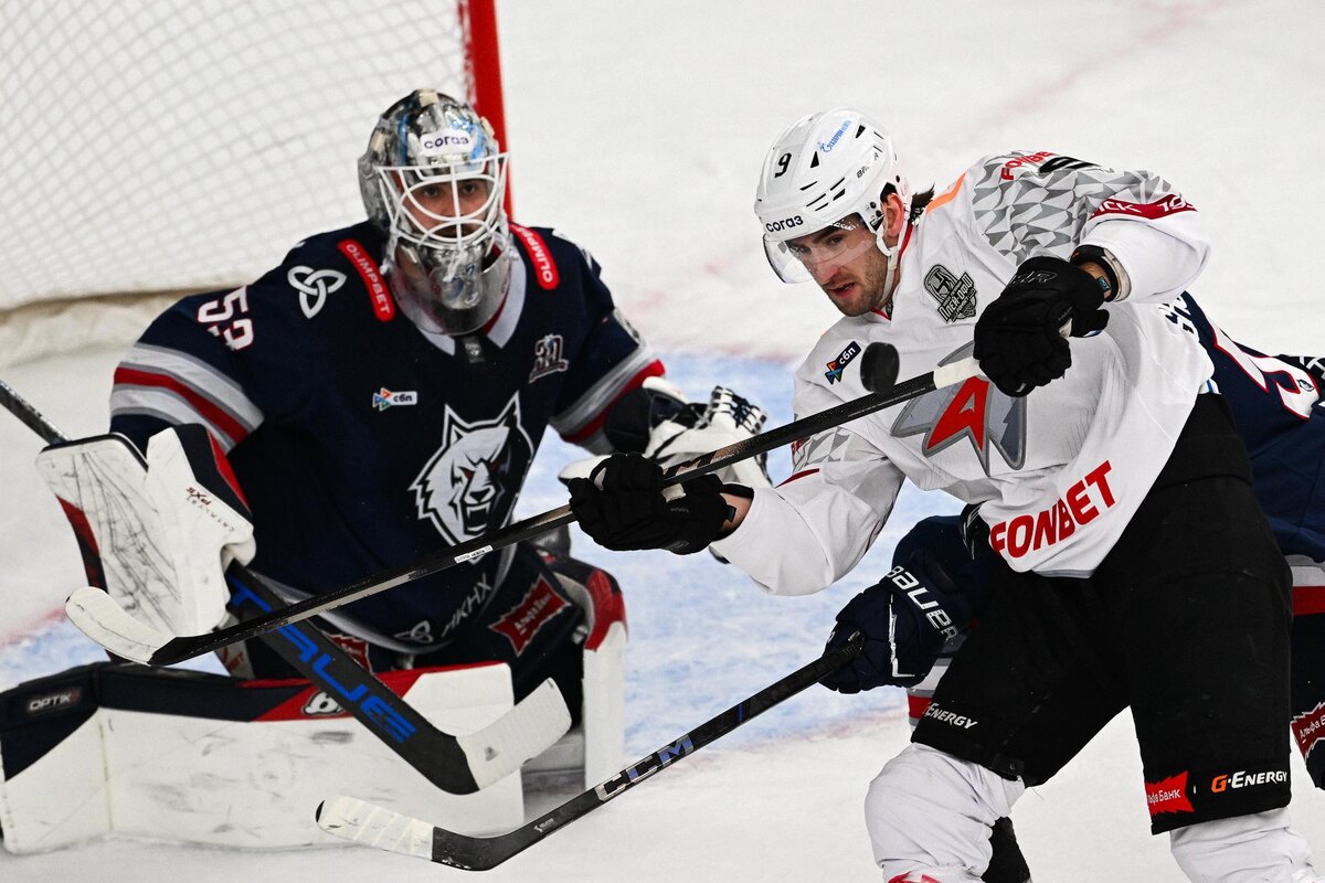    "Нефтехимик" в матче КХЛ Фото: соцсети ХК "Авангард"