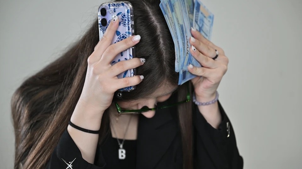 Пенсионер с Сахалина потерял 5 млн рублей из-за действий мошенников