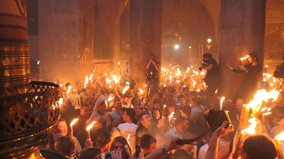 Церемония зажжения Благодатного огня в Храме Гроба Господня. Источник timesofisrael.com