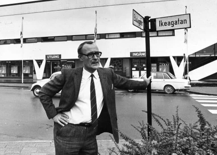 Ингвар Кампрад на улице в Альмхульте, где он основал свой первый магазин Фото: Jan Holmlund / TT News Agency / AFP