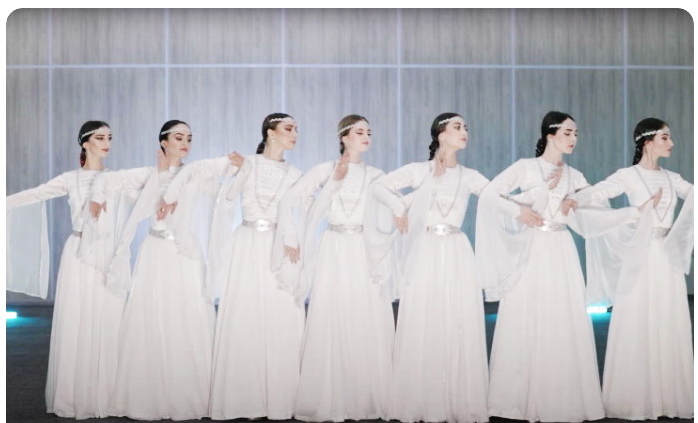 [caption id="attachment_95409" align="aligncenter" width="698"] via altsono.ru[/caption]