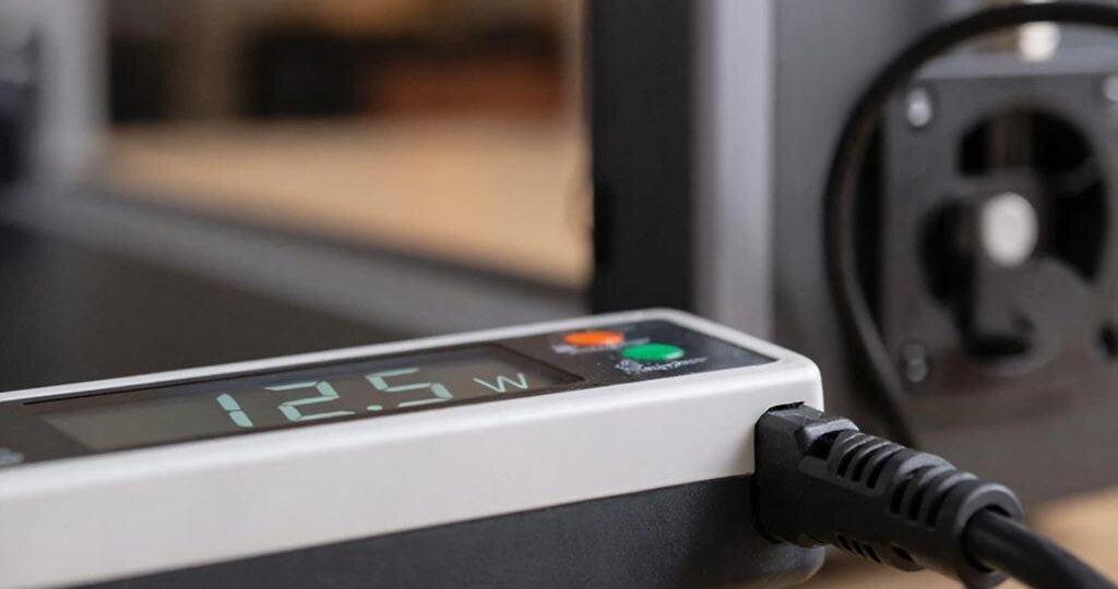 Спящий режим или тихий пожиратель ватт: сколько электричества втихаря «съедает» умный 3D-принтер за месяц простоя.