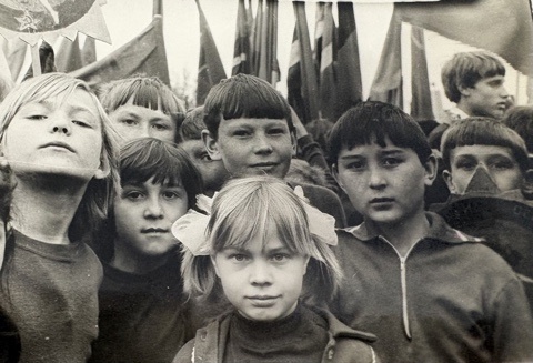 На превомайской демонстрации. 1982 год.