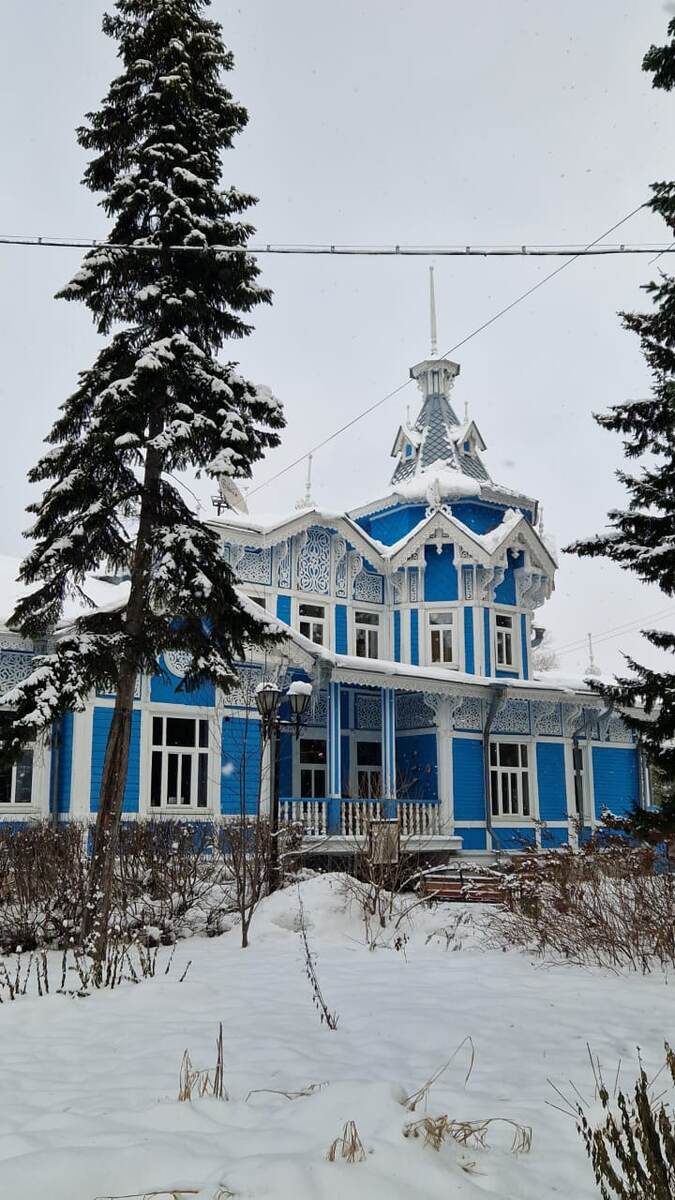 Дом с шатром
