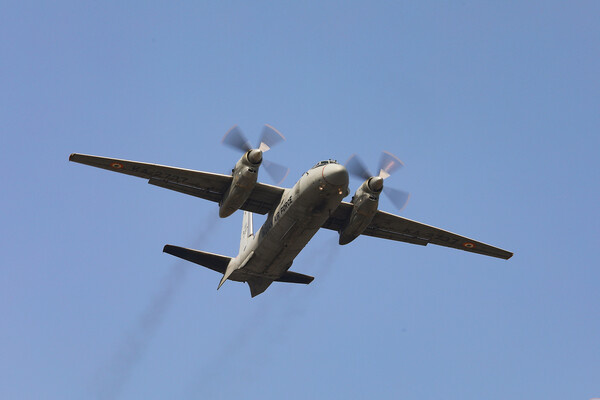 Самолет Ан-32 на международной выставке Aero India 2025 на территории военно-воздушной базы Yelahanka в Бангалоре / Нина Падалко/РИА Новости   📷