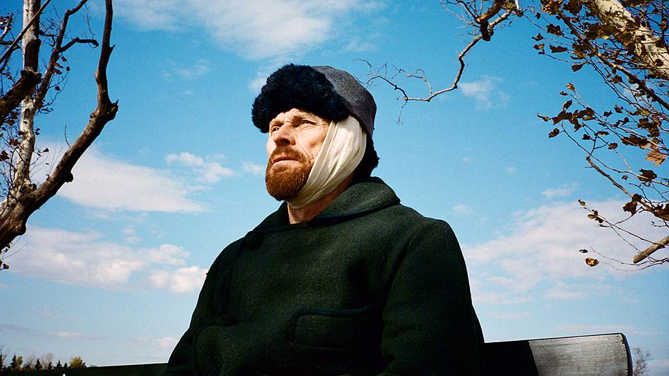 Уиллему Дэфо пришлось научиться смотреть на мир глазами художника (кадр из фильма «Ван Гог. На пороге вечности») Фото: CBS Films