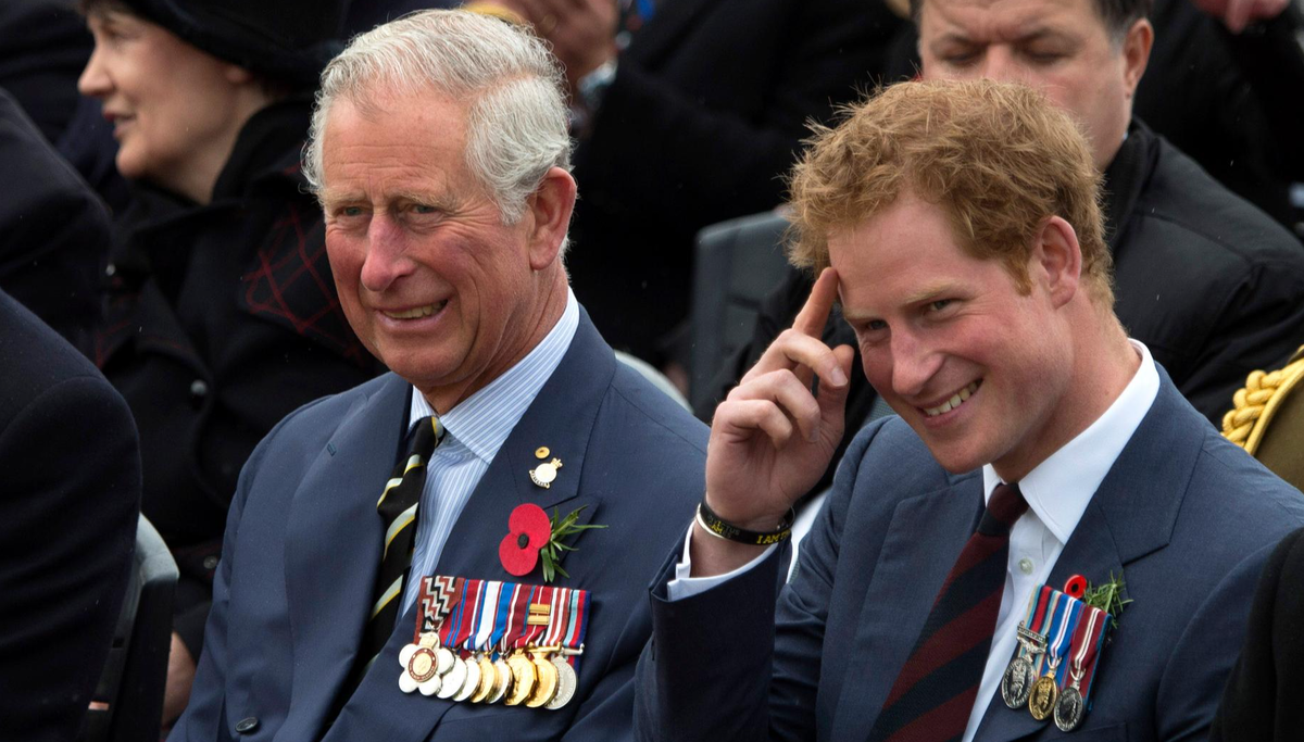    Карл III и принц Гарри. Фото: Getty Images
