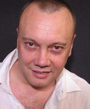    Владимир Комаров пришел в "Маски" в 1984 годуСоцсети