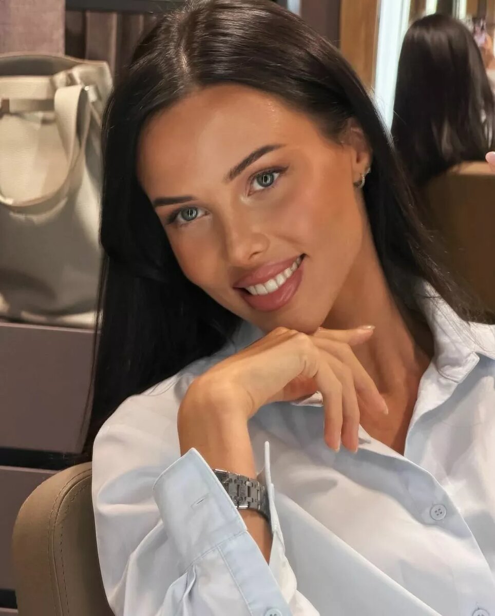 Анастасия после удаления геля из губ📷
