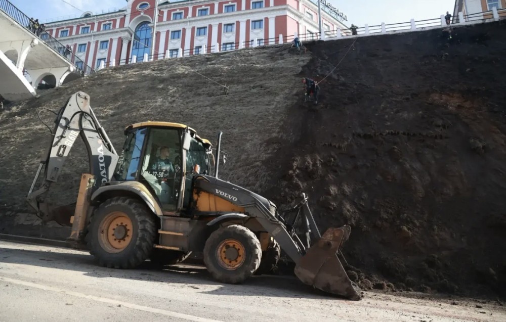    Проезд по Зеленскому съезду в Нижнем Новгороде откроют утром 31 марта