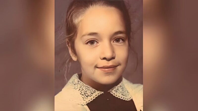    Юная Серафима Низовская в период бунтарских поисков себя.