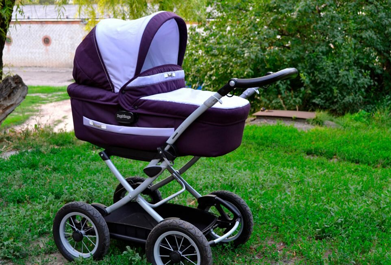 "Муж устал от ребенка и отправил нас к маме"