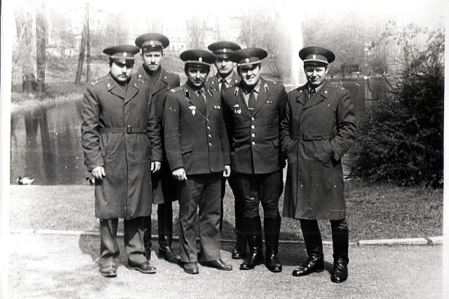 Офицеры гв 67МСП в парке Гриммы...