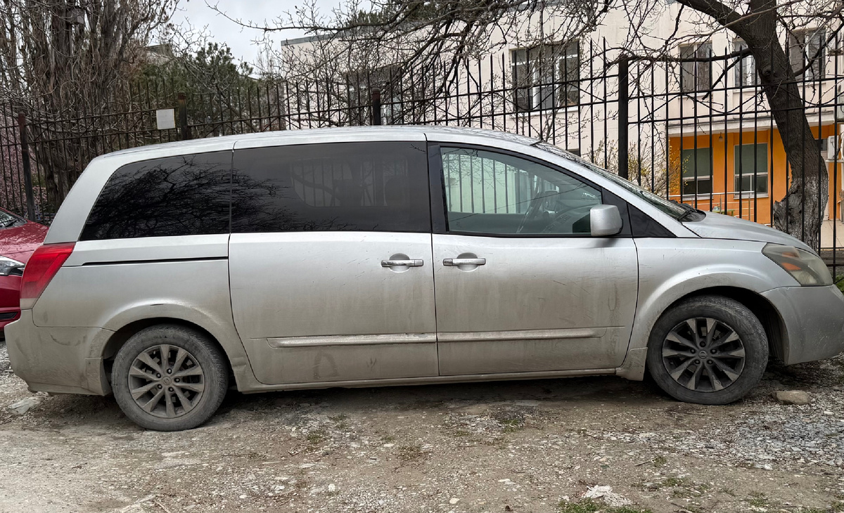 Вот такую "красотку" встретил наш подписчик на улицах Краснодарского края