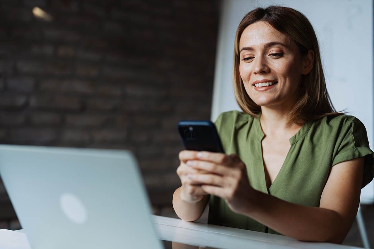 А вот и зарплата! Источник: novak.elcic / Shutterstock / FOTODOM📷

