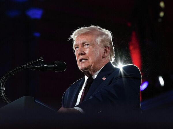    © REUTERS / Ken Cedeno