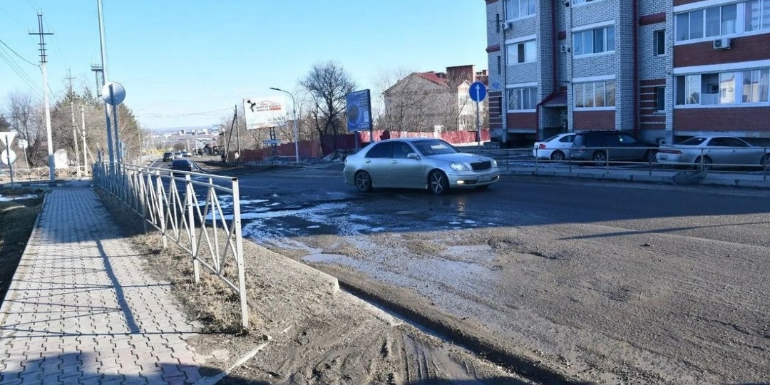 Работу подрядчиков раскритиковал глава Благовещенского округа