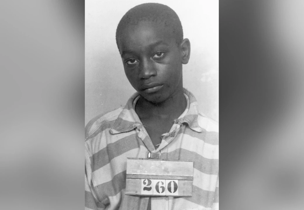 Фото: Джордж Джуниус Стинни, тюремное фото, 1944 | South Carolina Department of Archives and History | Wikimedia Commons | Общественное достояние