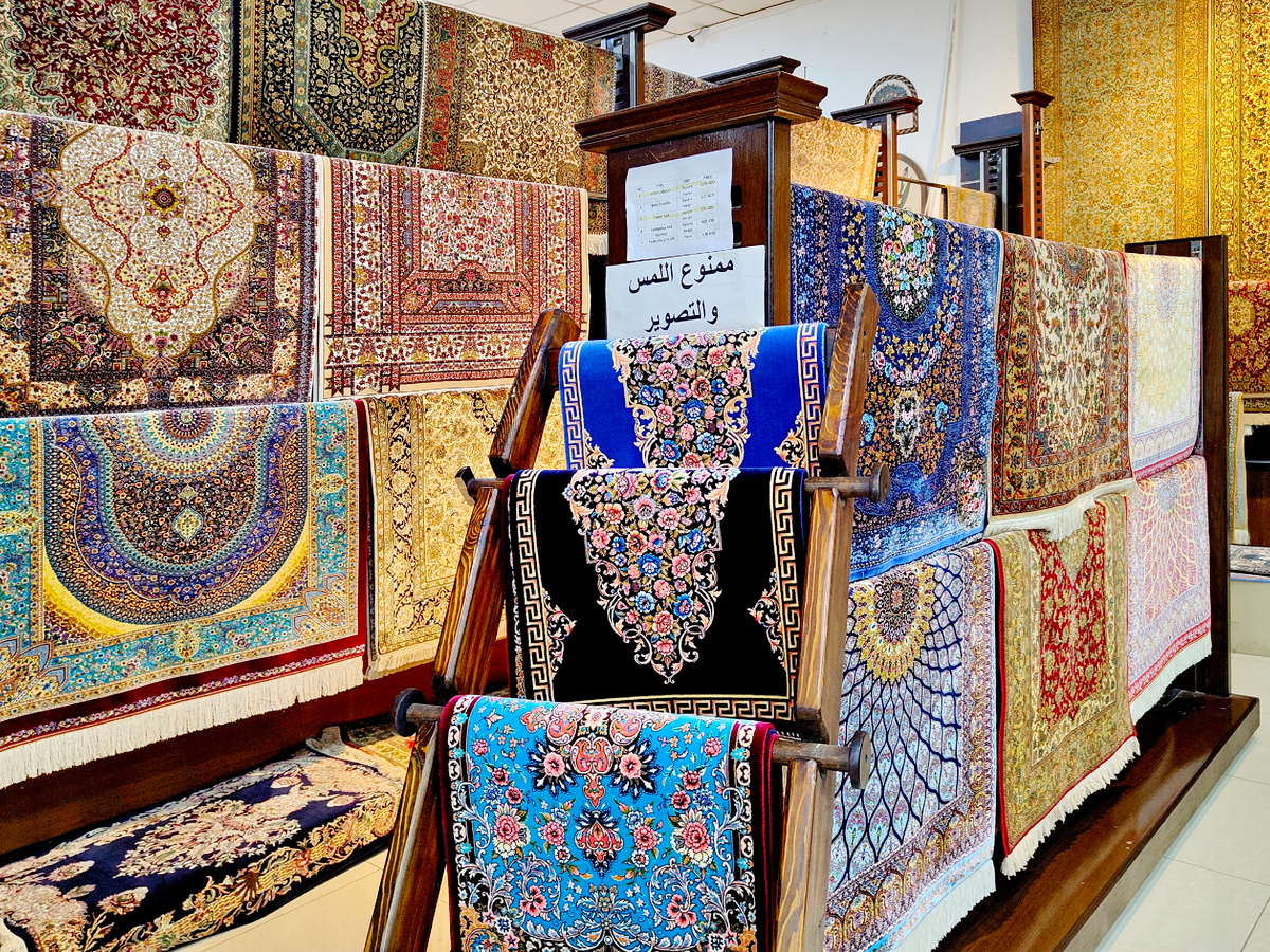 ***Объяснение вроде бы странным иллюстрациям к статье о такси в её конце. Под звездочками))